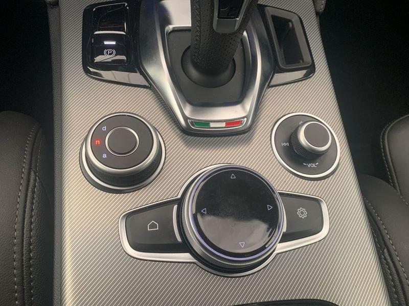 Alfa Romeo Stelvio 2.2 TD 210 CV Veloce AT8 Q4