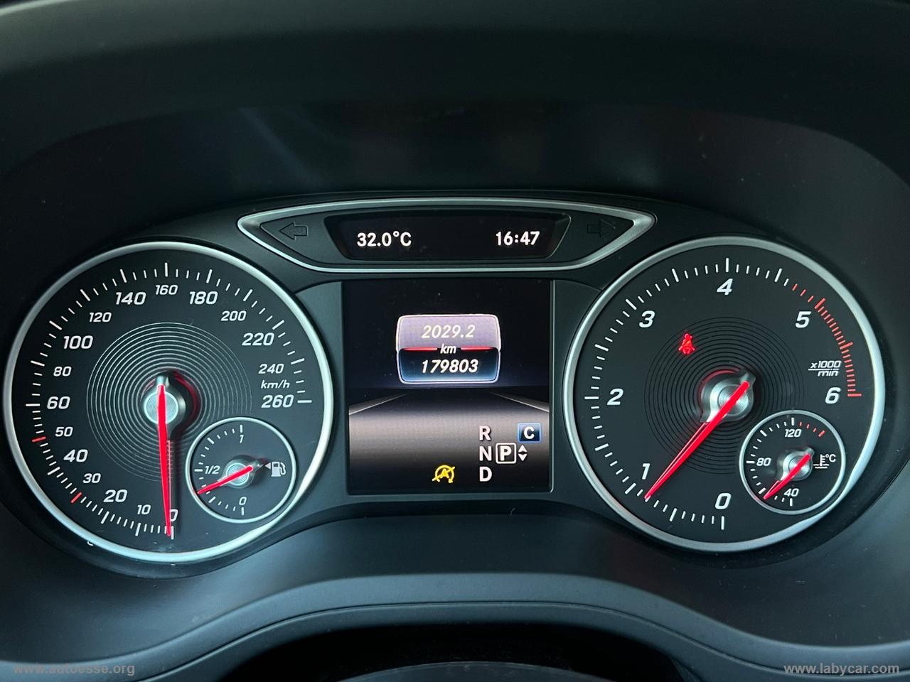 MERCEDES-BENZ B 180 d Automatic Executive