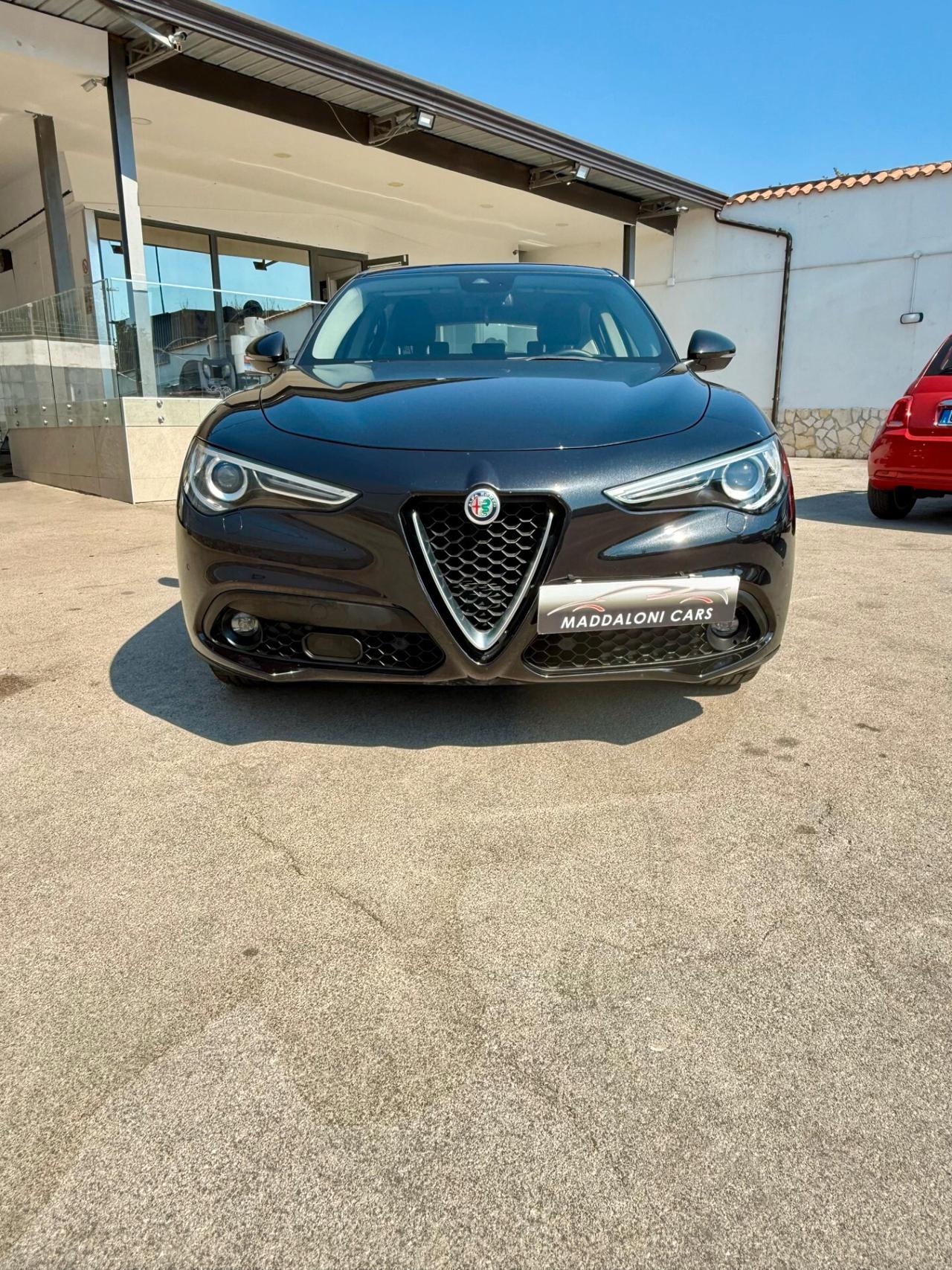 Alfa Romeo Stelvio 2.2 Turbodiesel 180 CV AT8 RWD Super