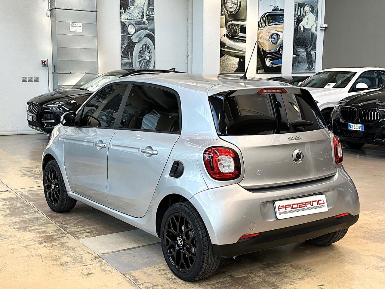 Smart forfour 0.9 t Prime 90cv twinamic - 16 - Pelle - Navi