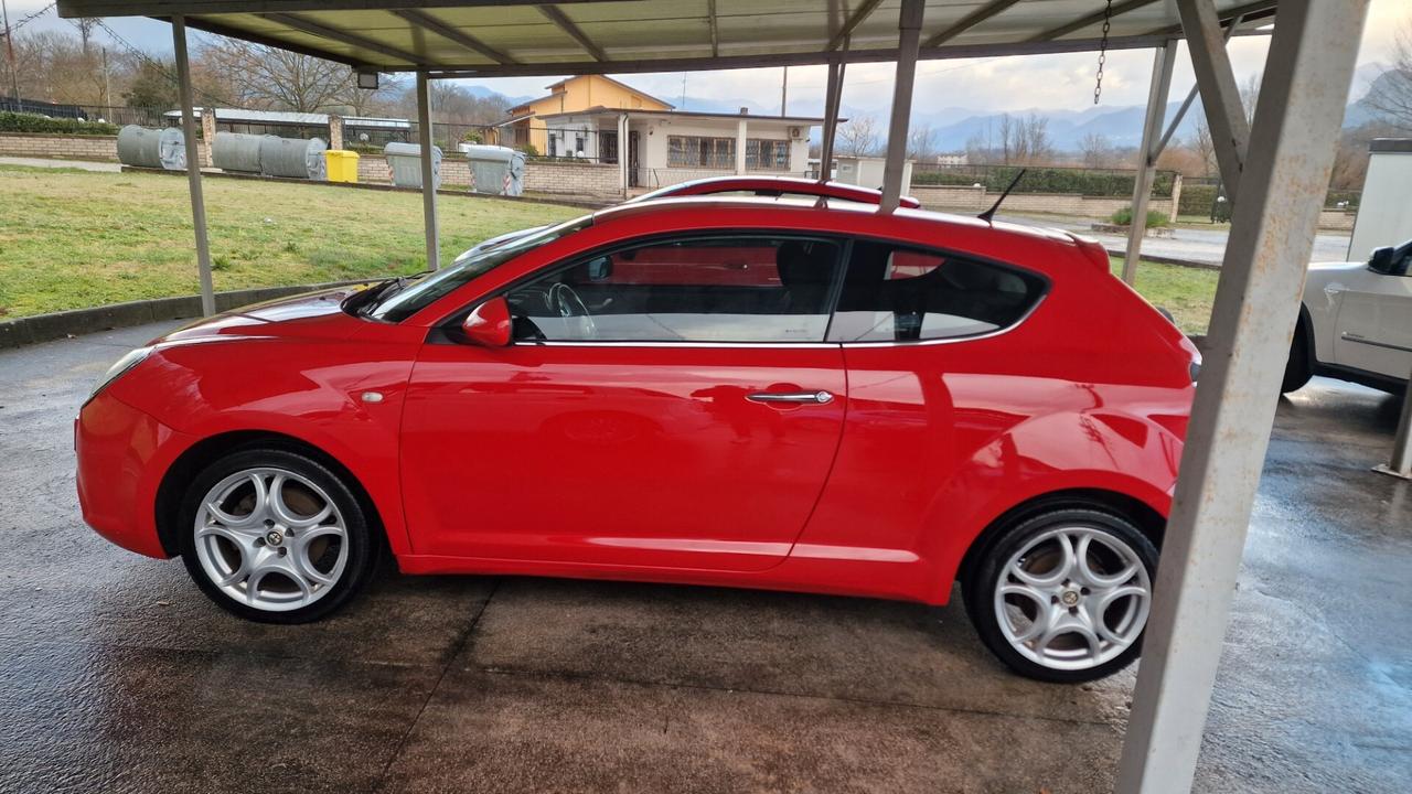 Alfa Romeo MiTo 1.6 JTDm 16V Distinctive Sport Pack