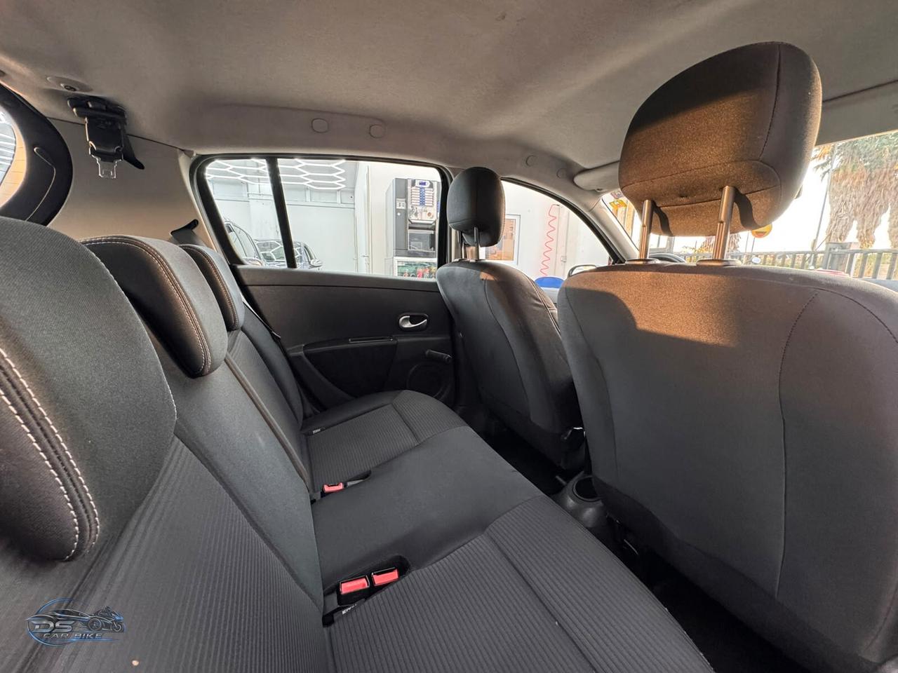 Renault Clio 1.2 16V 5 porte GPL Dynamique