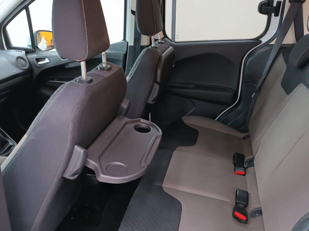 Ford Tourneo Courier 100cv plus