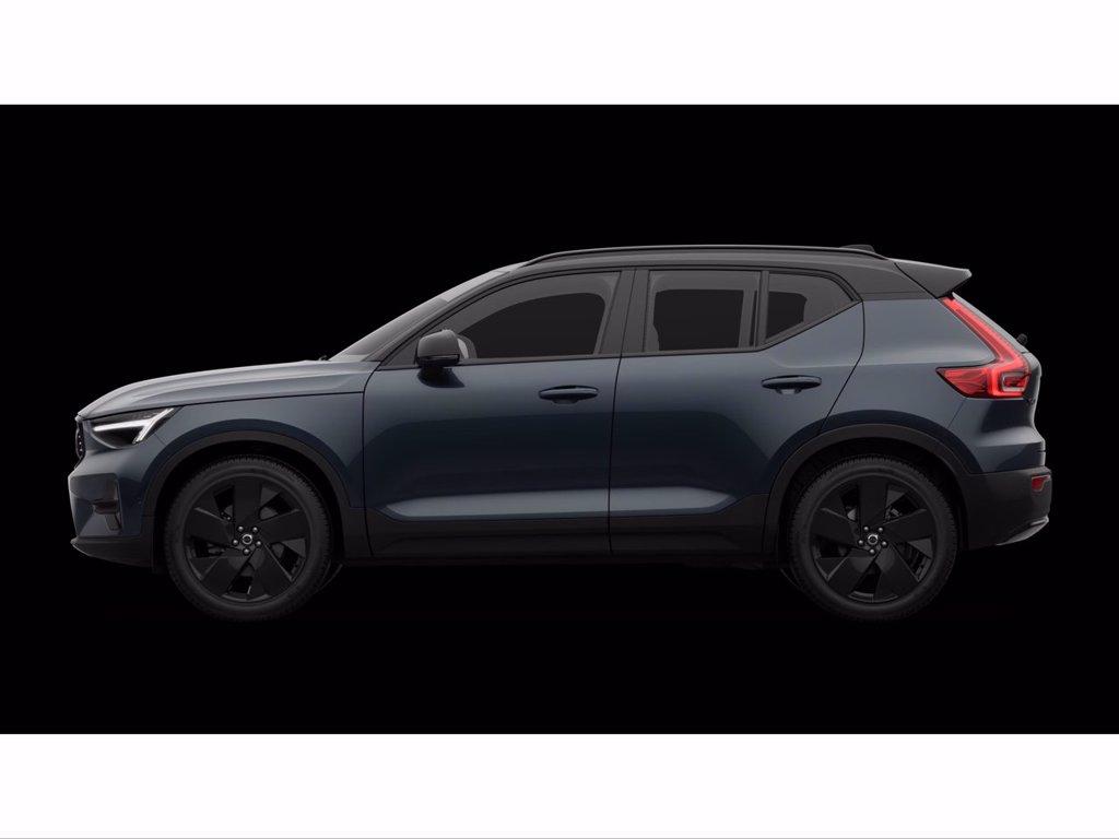 VOLVO XC40 2.0 b3 Ultra Black Edition auto del 2025
