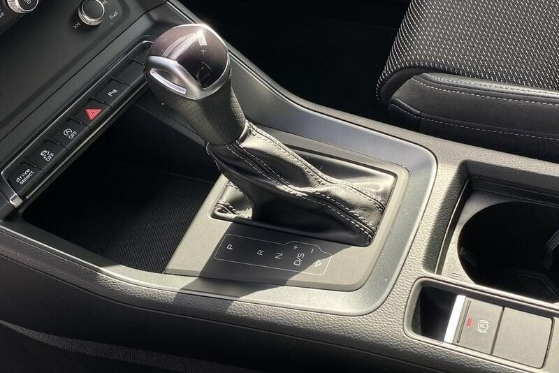 Audi Q3 SPB S Line interno ed esterno 2.0 TDI 150CV S-Tronic 35