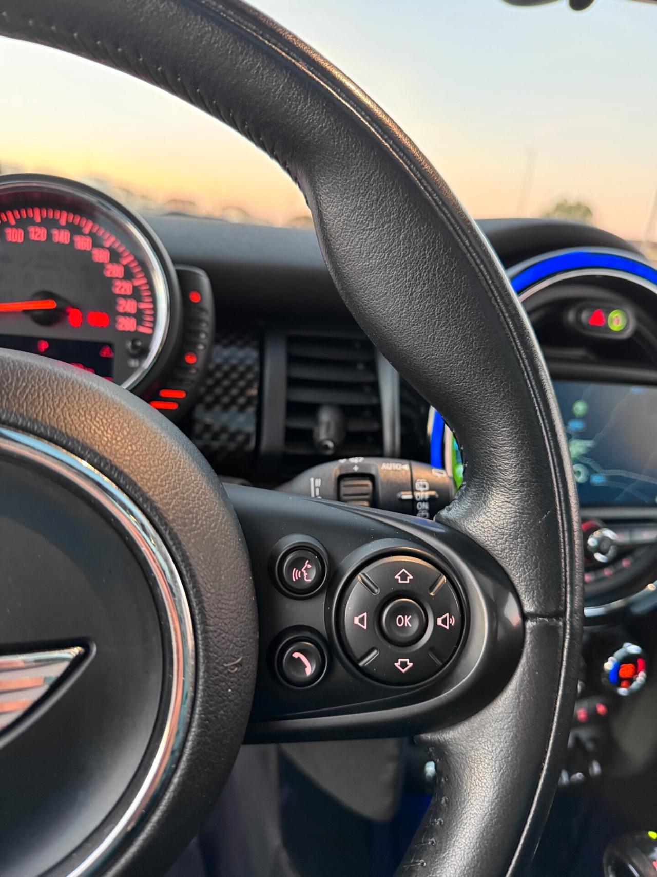 Mini Cooper SD 5 porte Tetto*Auto*Led