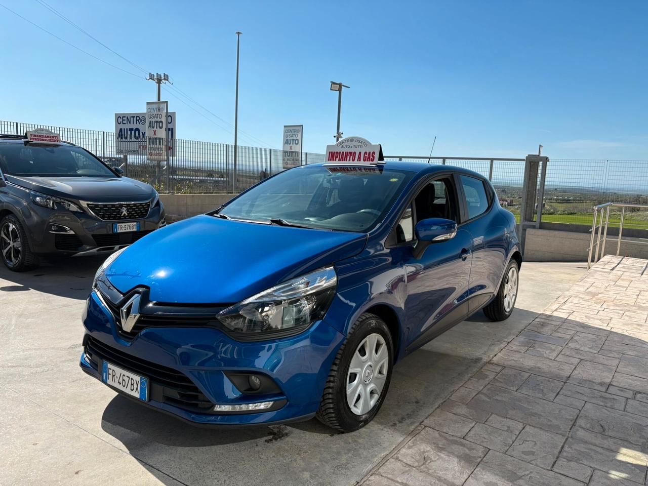 Renault Clio TCe 12V 90 CV GPL 5 porte Moschino Intens
