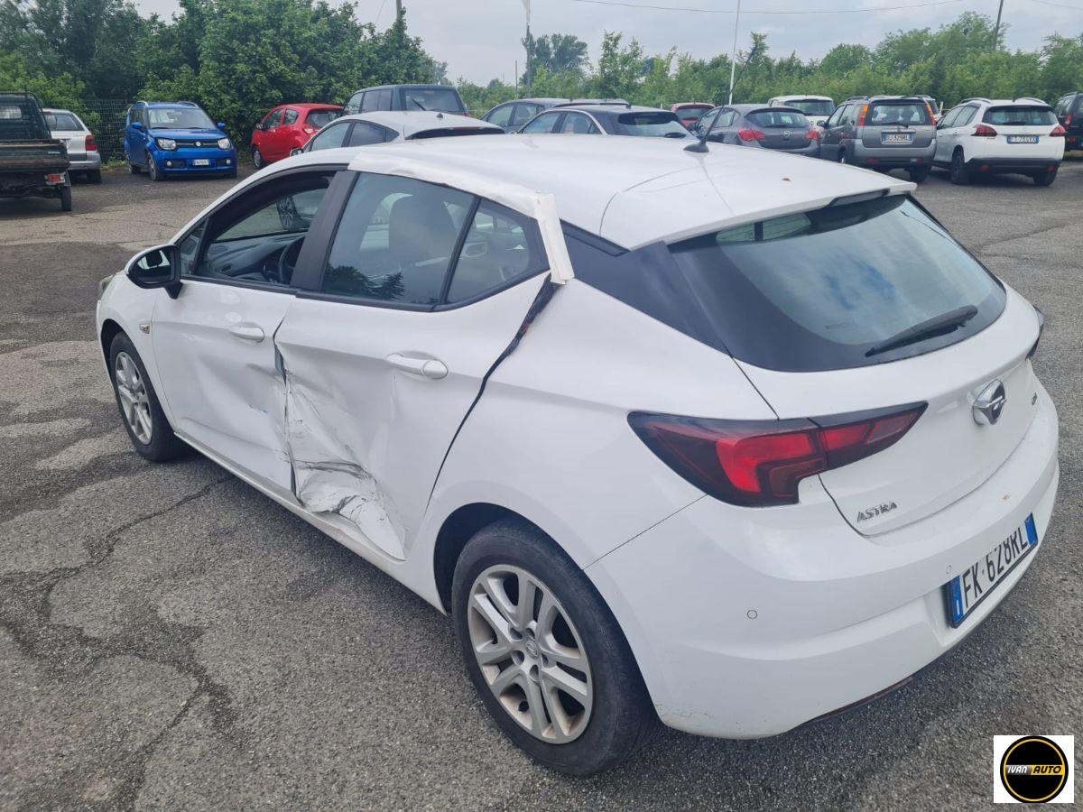 OPEL Astra 1.6 CDTi- Anno 2017