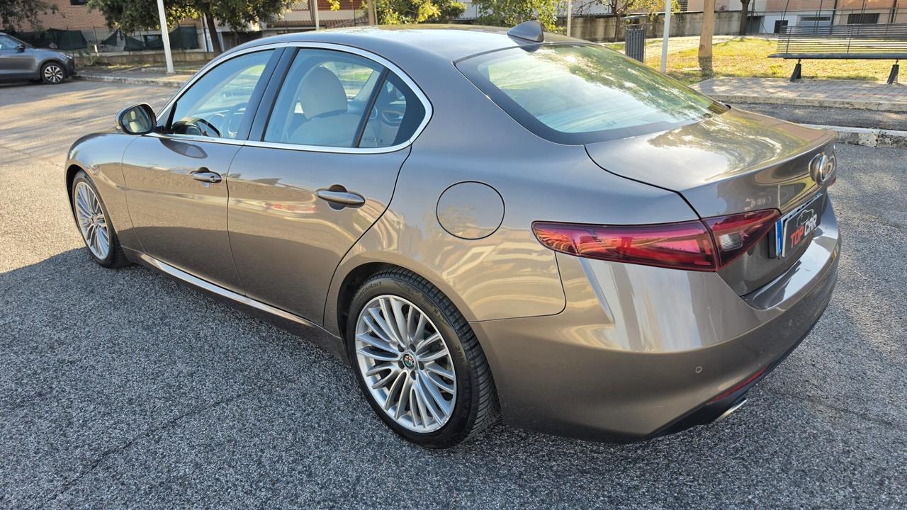 Alfa Romeo Giulia 2.2 Turbodiesel 180 CV Business Sport UNICO PROPRIETARIO