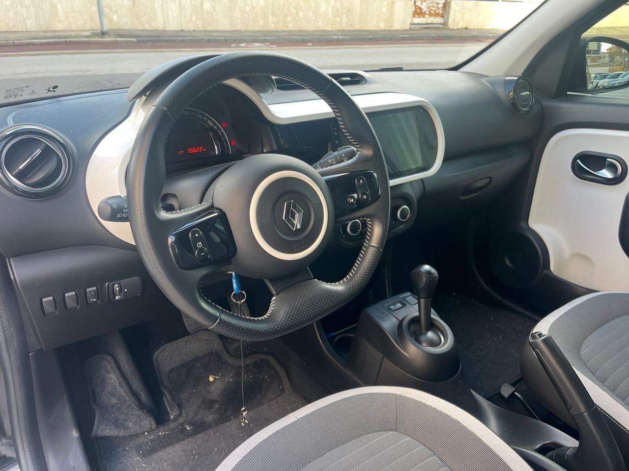 Renault Twingo SCe EDC Intens