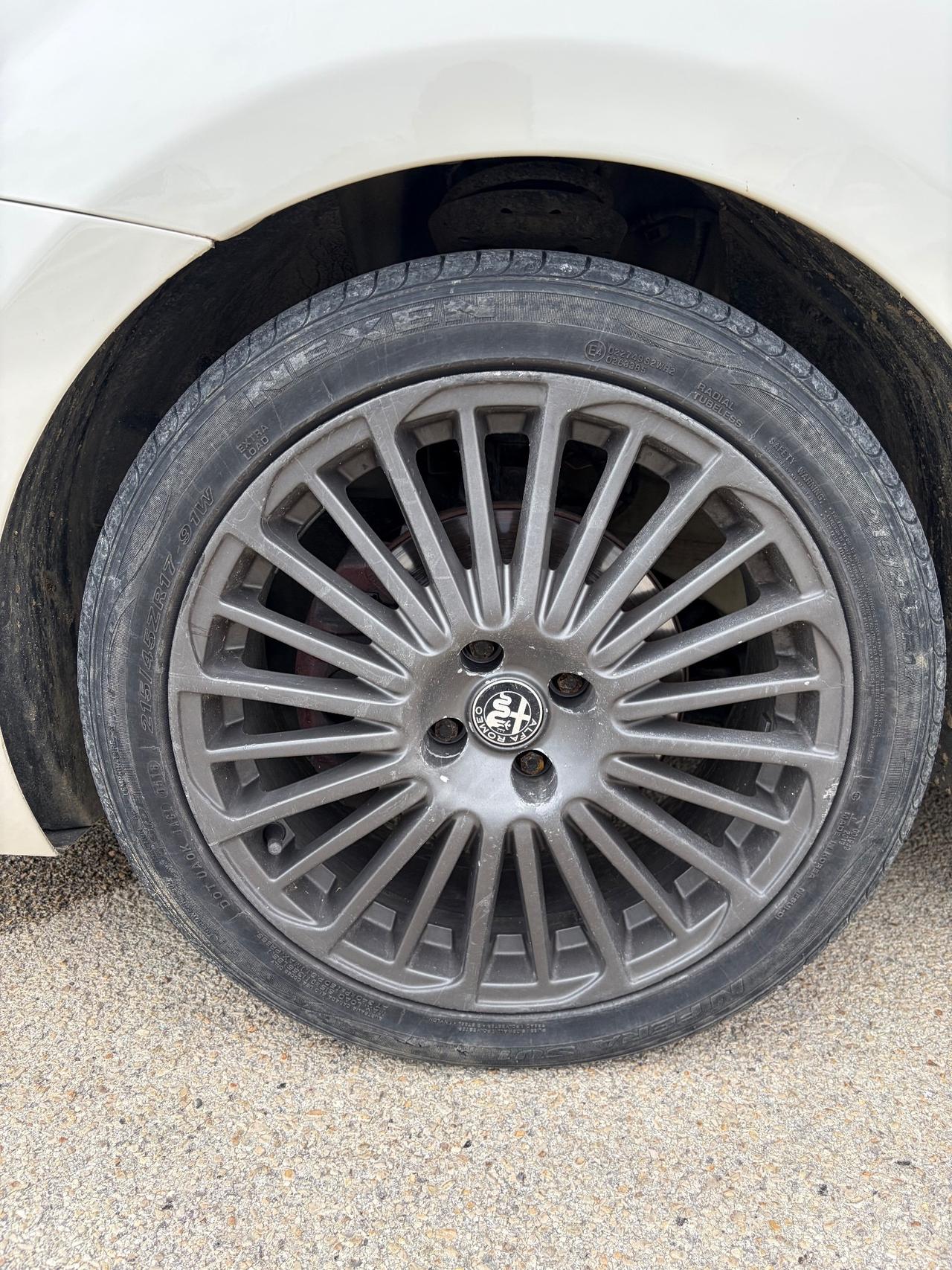 Alfa Romeo MiTo 1.6 JTDm 16V Distinctive Sport Pack