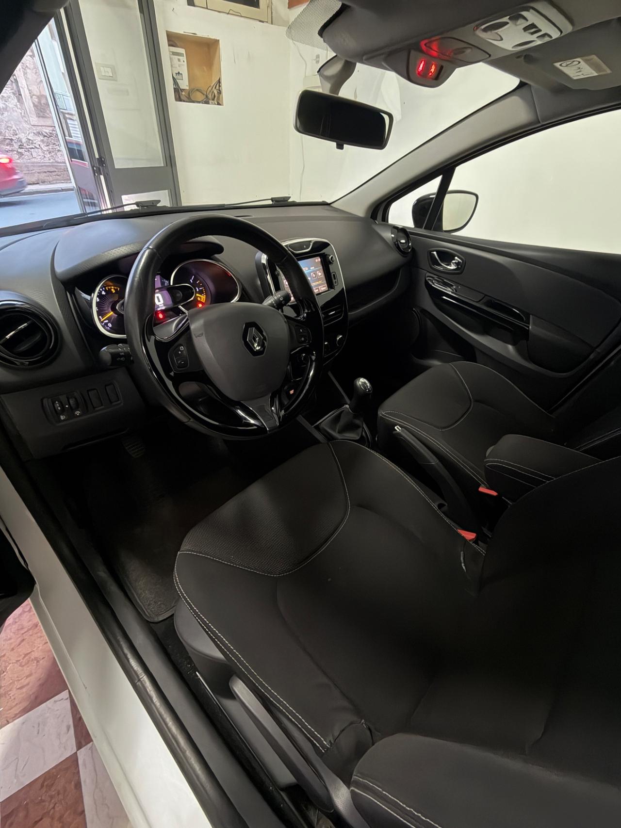 Renault Clio dCi 8V 75 CV Start&Stop 5 porte Energy Duel