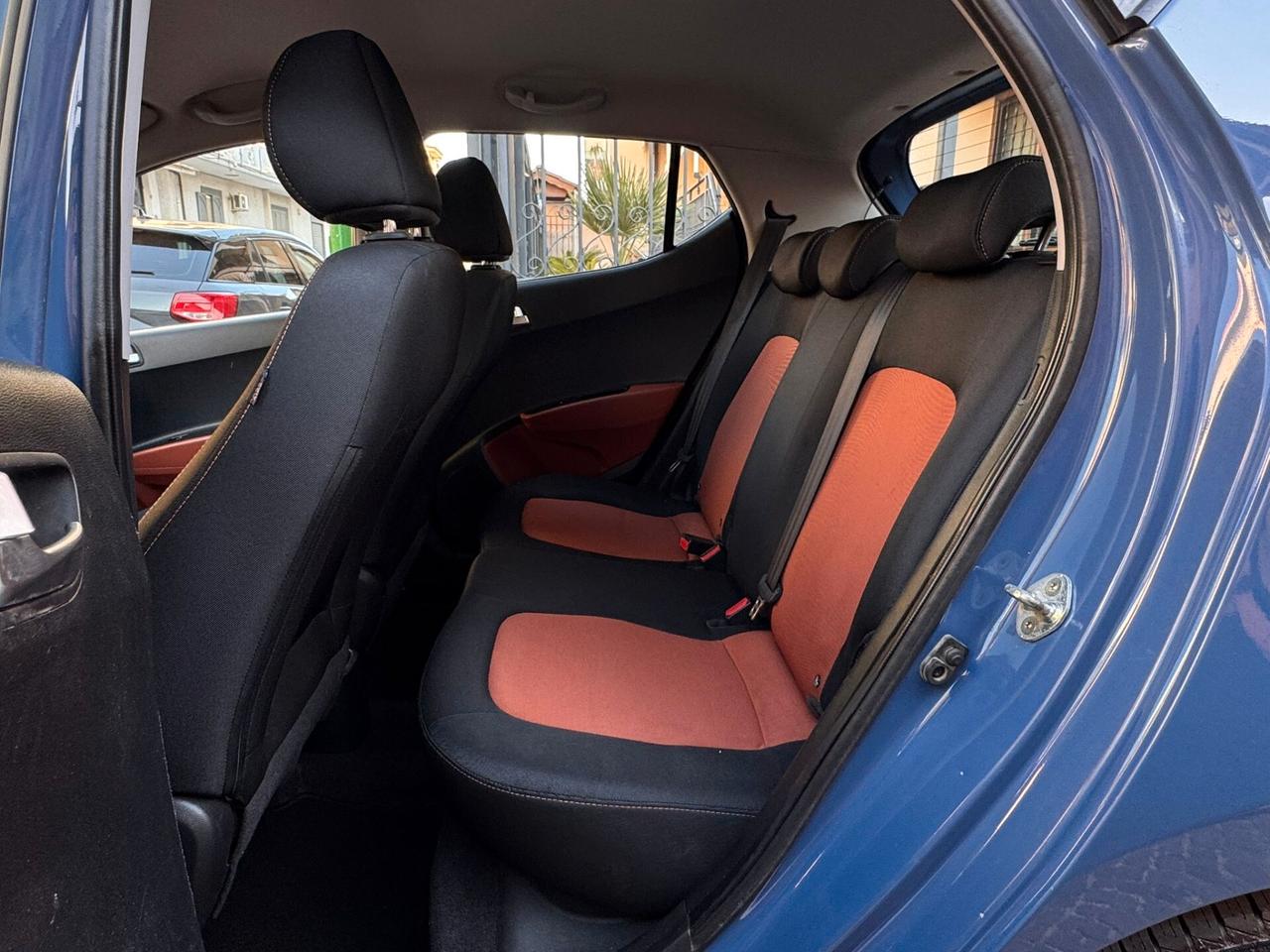 Hyundai i10 1.2 MPI Sound Edition A/T