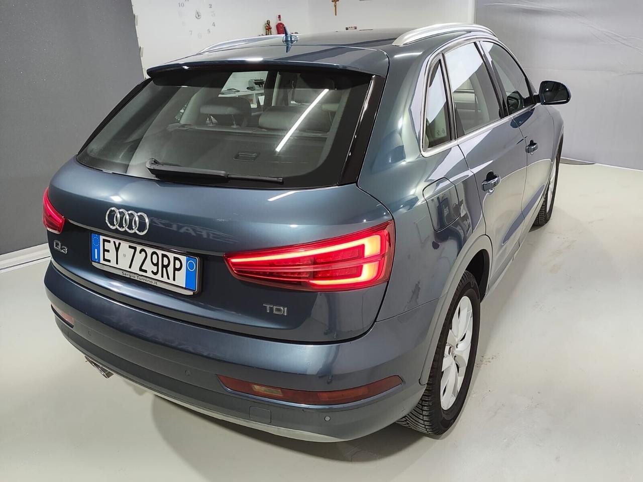 Audi Q3 2.0 TDI 150 CV km certificati unica propri