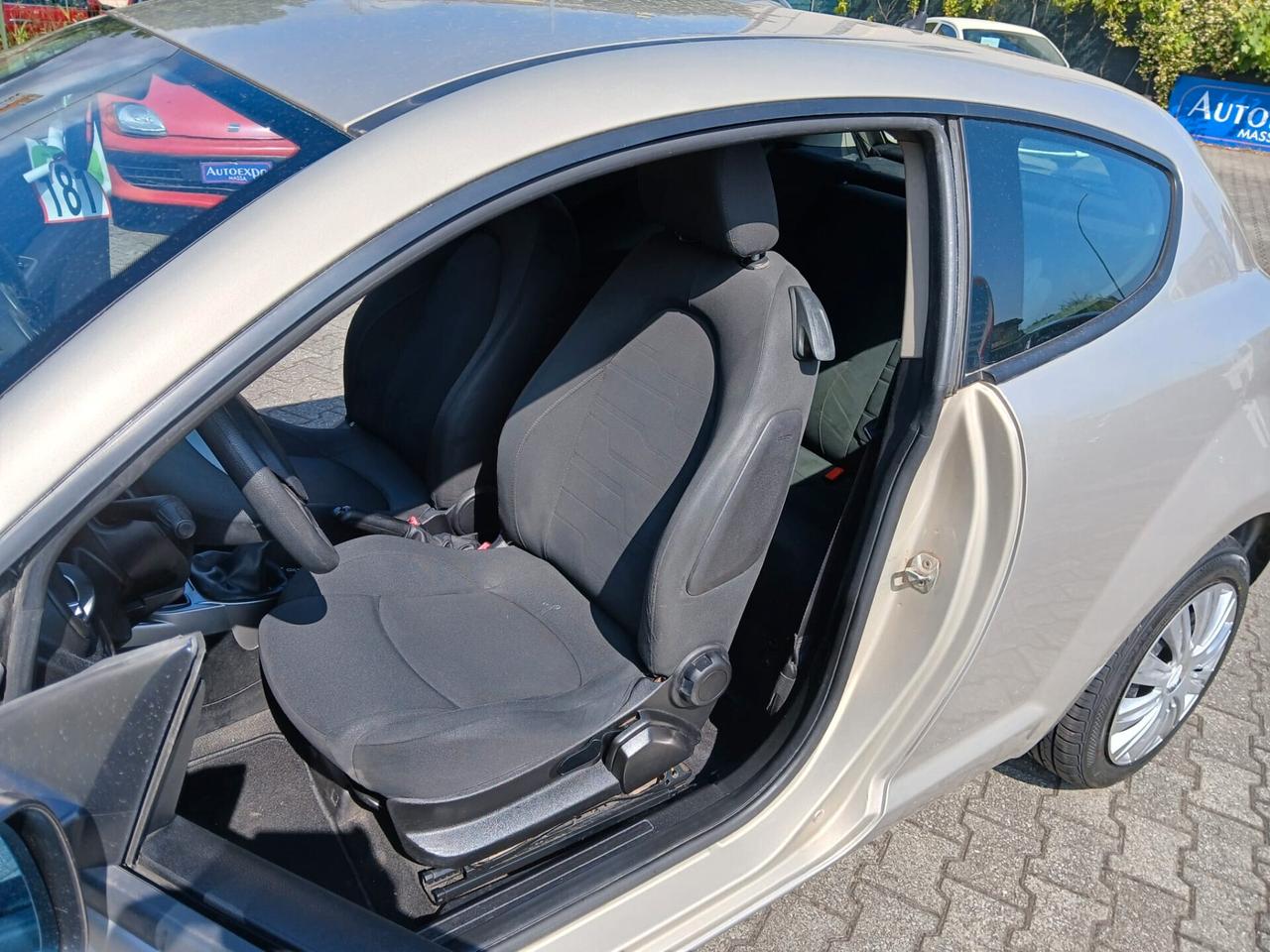 Alfa Romeo MiTo 1.4 8V ADATTA PER NEOPATENTATI CON GARANZIA 12 MESI E POSSIBILITA' DI ESTENSIONE FINO A 36 MESI!!!
