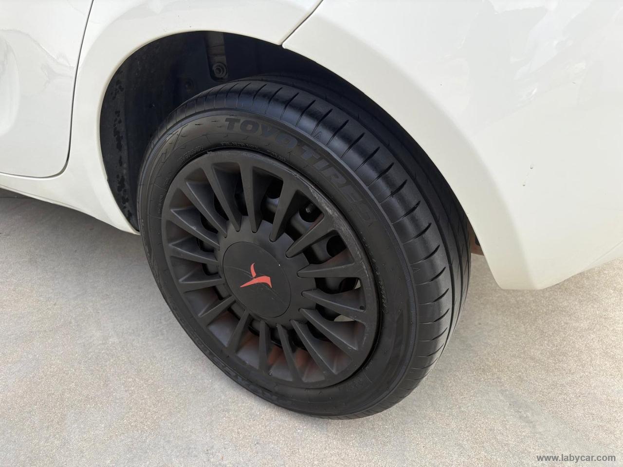 LANCIA Ypsilon 1.2 69 CV 5p. GPL Ecochic Ele. ELEFANTINO ROSA