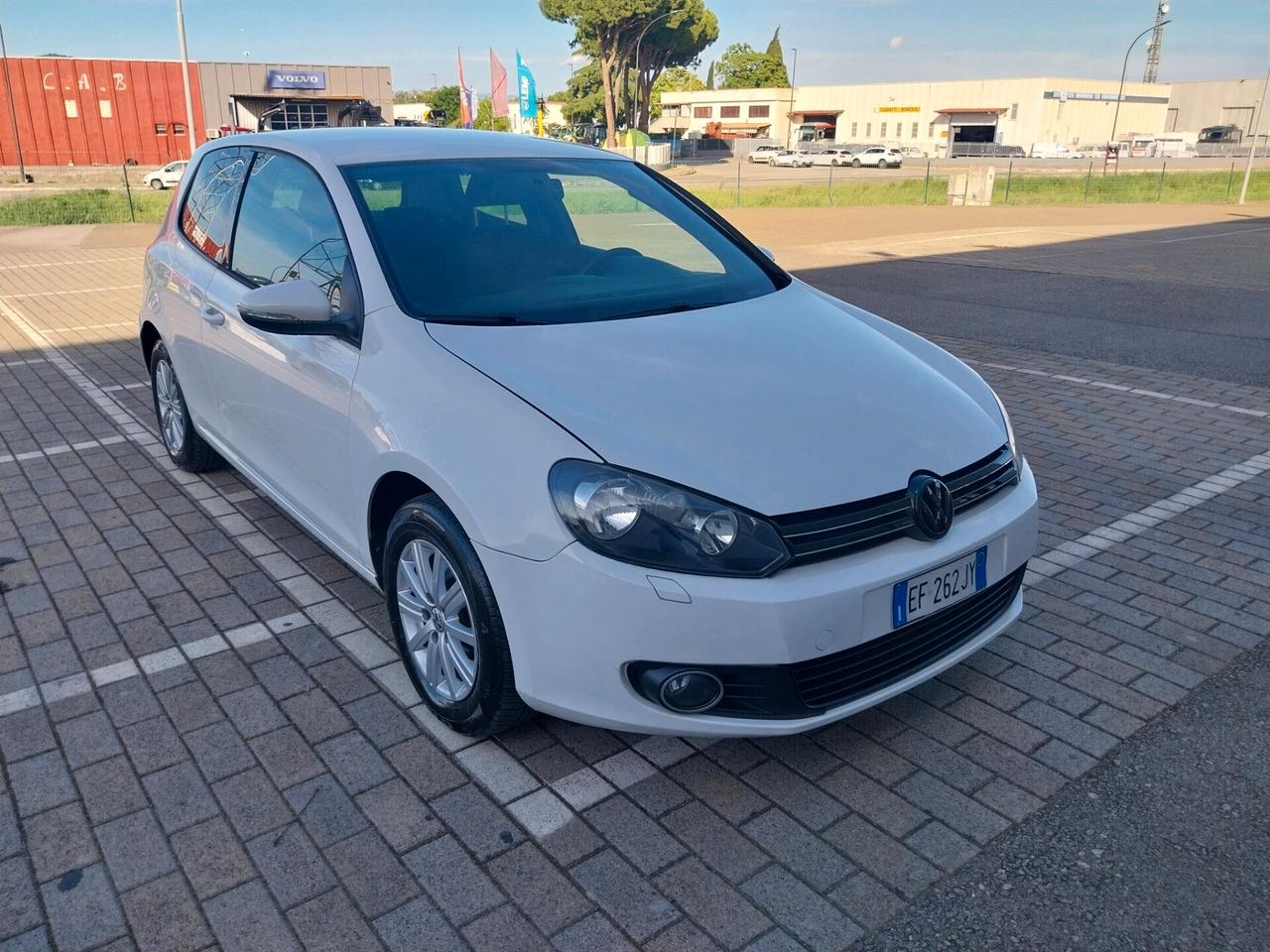 Volkswagen Golf 1.6 TDI DPF 3p. Highline