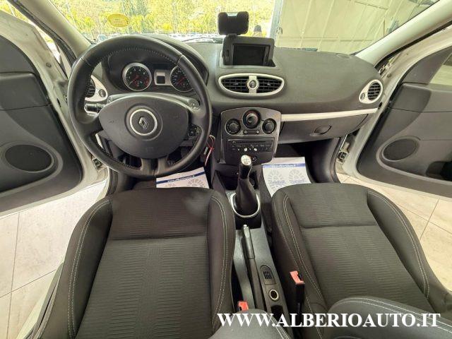 RENAULT Clio 1.2 16V 5 porte Live!