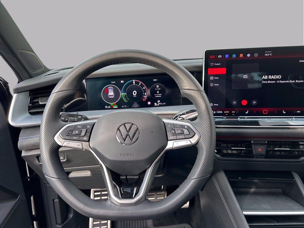 VOLKSWAGEN Tayron 1.5 tsi ehybrid r-line plus 204cv dsg del 2025