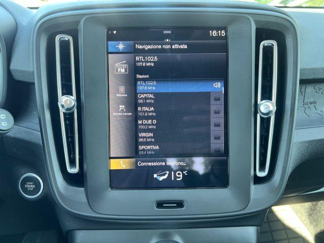 VOLVO XC40 T2 Geartronic Momentum Core