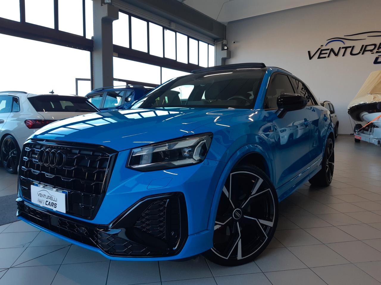 Audi Q2 35 TDI quattro S tronic Identity Black Con I 20