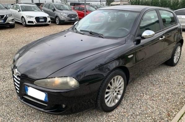 Alfa Romeo 147 JTDm Finanziaria senza busta paga