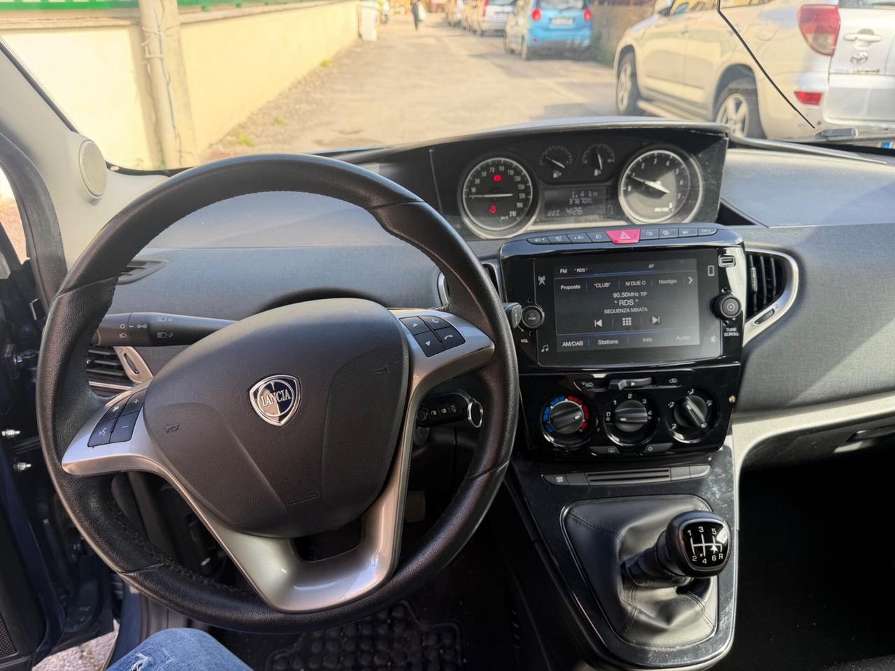 Lancia Ypsilon 1.0 FireFly 5 porte S&S Hybrid Alberta Ferretti
