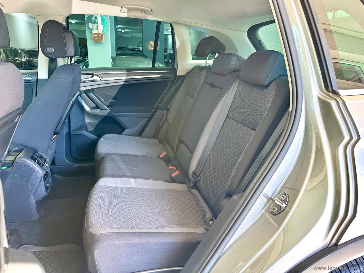 VOLKSWAGEN Tiguan 1.4 TSI Sport R-LINE BMT