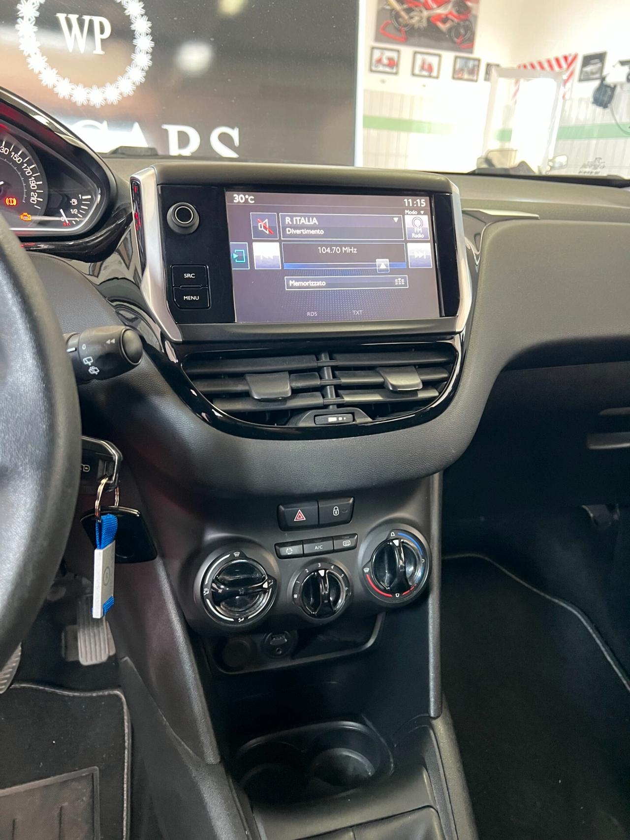 Peugeot 208 1.4 HDi 68 CV 5 porte Business