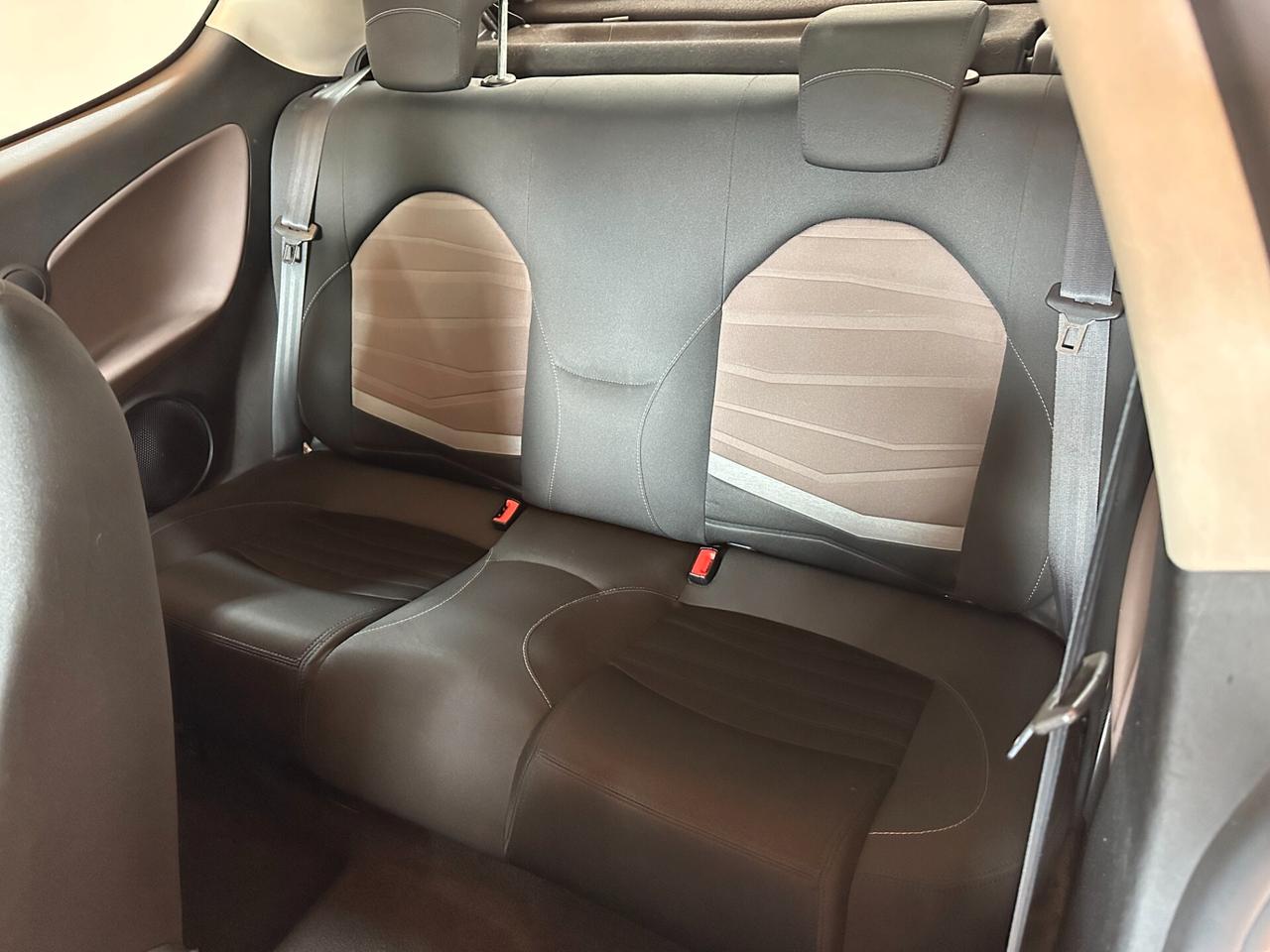 Alfa Romeo MiTo 1.4 78 CV Distinctive Premium Pack