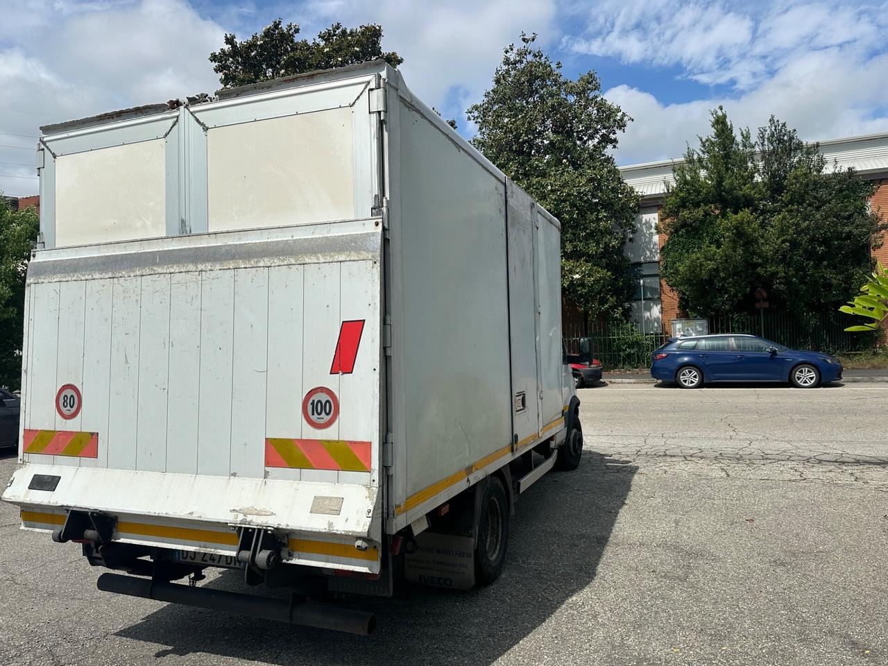 Iveco Daily 65C15 65 quintali con sponda idraulica pantene C