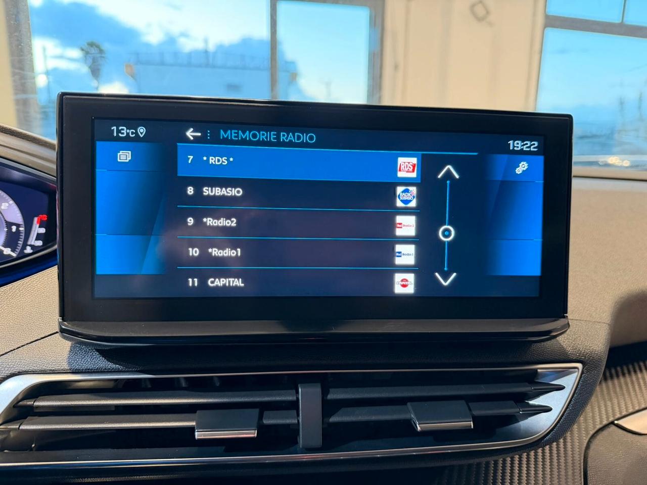 Peugeot 3008 BlueHDi 130 S&S EAT8 Business