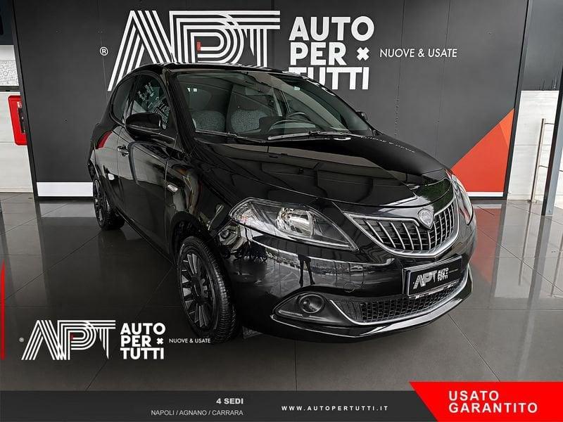 Lancia Ypsilon Ypsilon 1.0 firefly hybrid Silver s&s 70cv