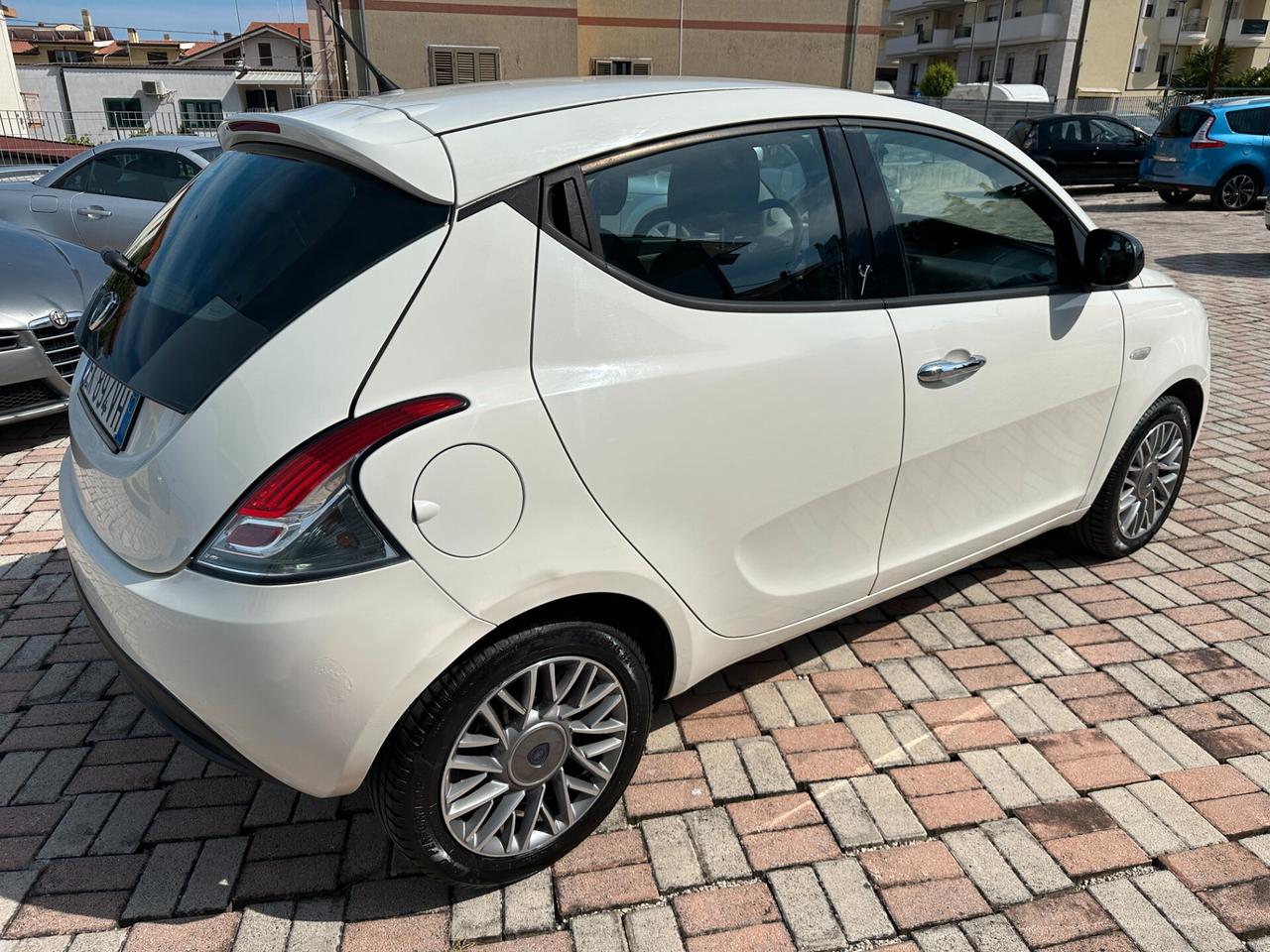 Lancia Ypsilon 1.3 MJT 16V 95 CV 5 porte S&S Gold