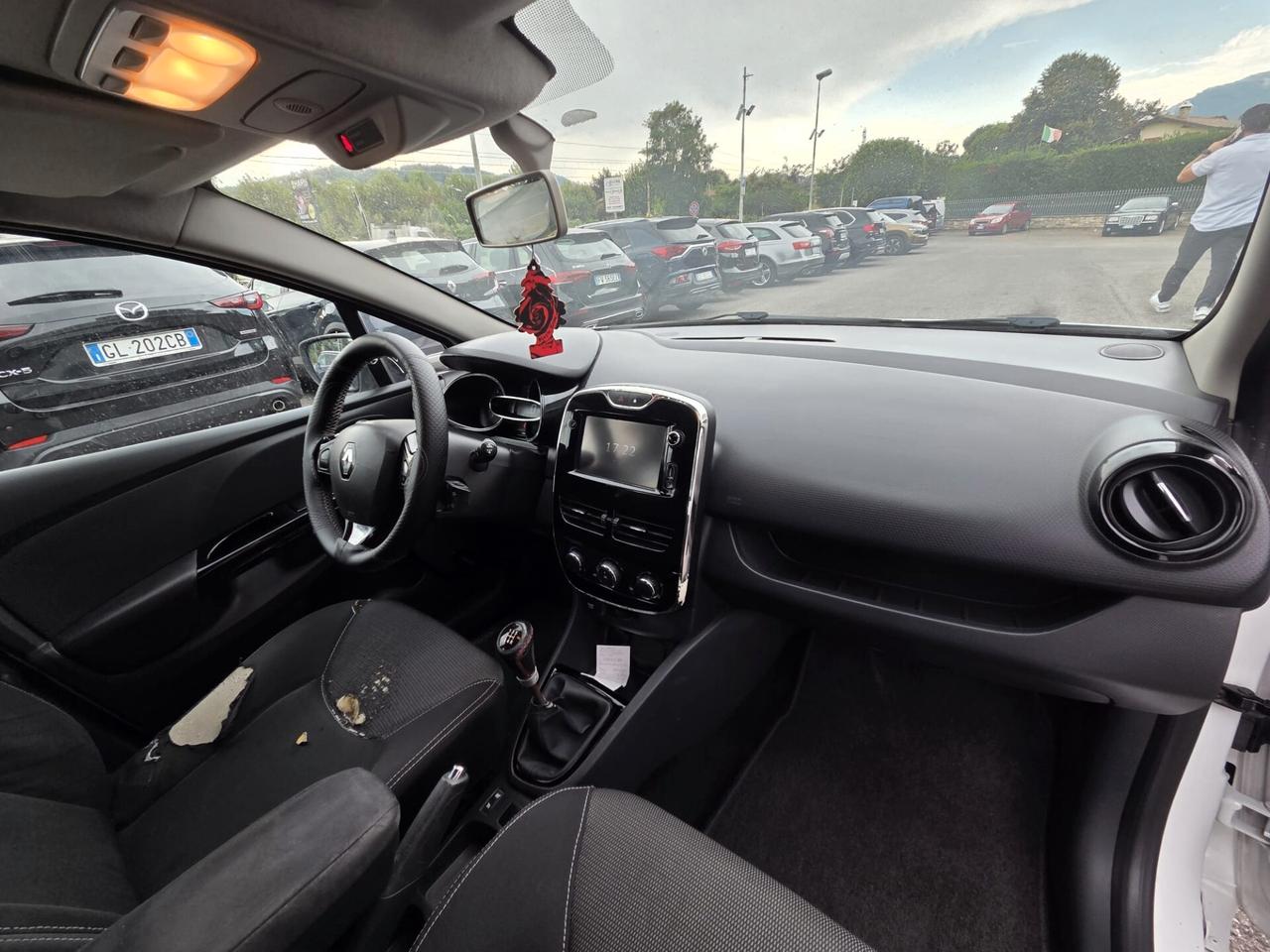 Renault Clio 1.2 75CV 5 porte Wave NEOPATENTATI
