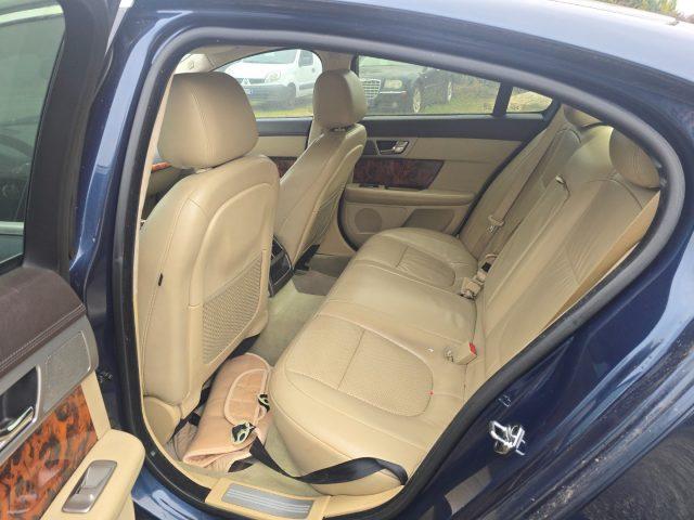 JAGUAR XF 2.7D V6 Premium Luxury MOTORE DA RIVEDERE