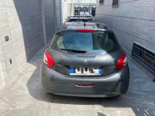 PEUGEOT 208 1.2 VTi 82 CV 5 porte Allure