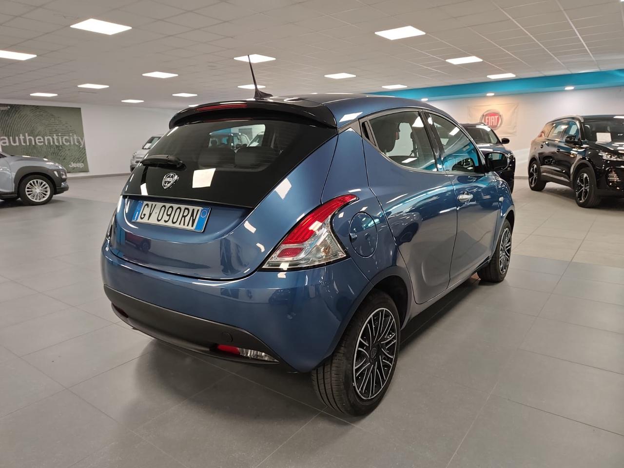 LANCIA Ypsilon My24 1.0 Firefly 70 CvStart&Stop Hybrid Oro