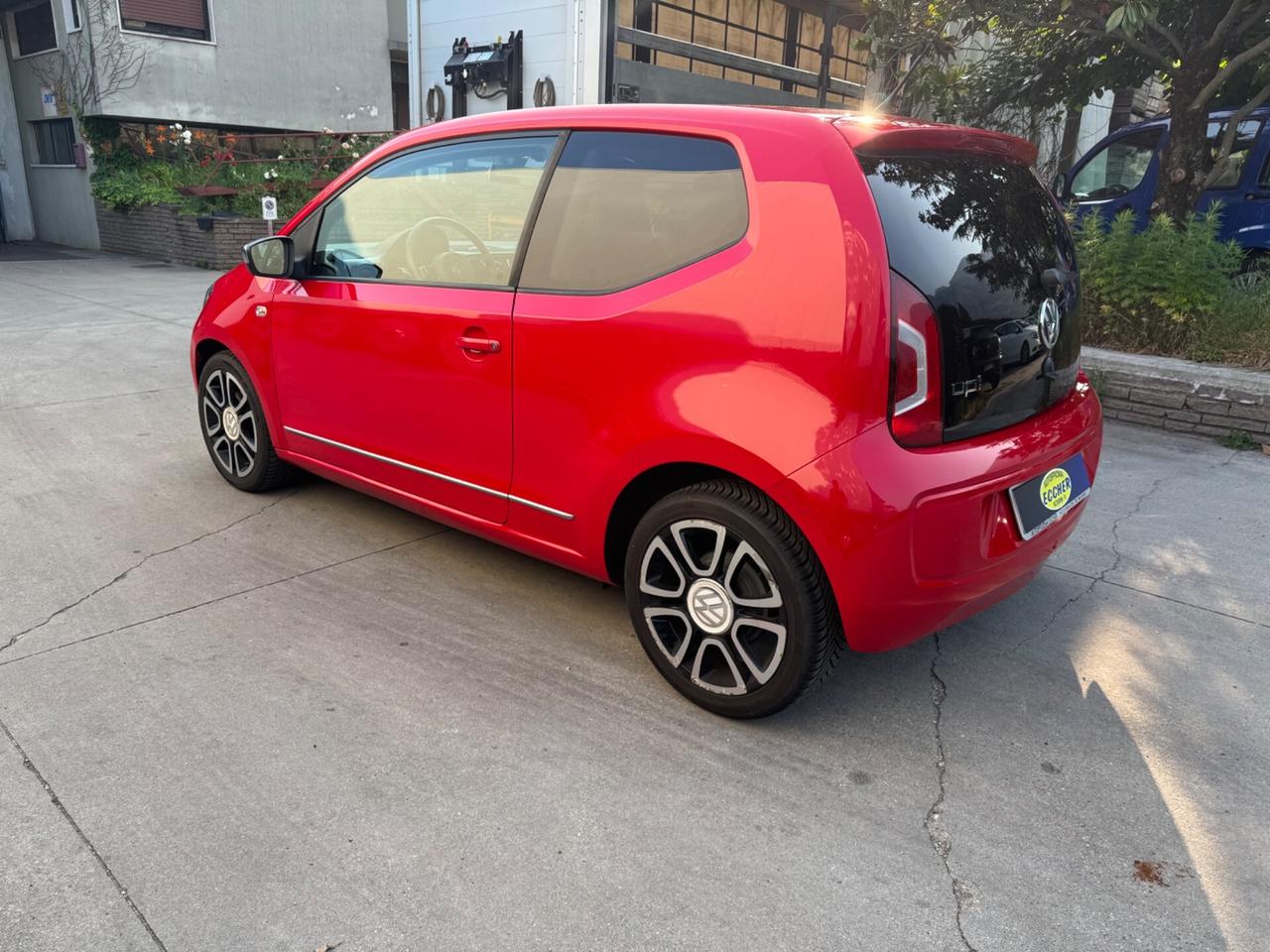Volkswagen up! 1.0 75 CV 3p. high up! TETTO PANORAMICO