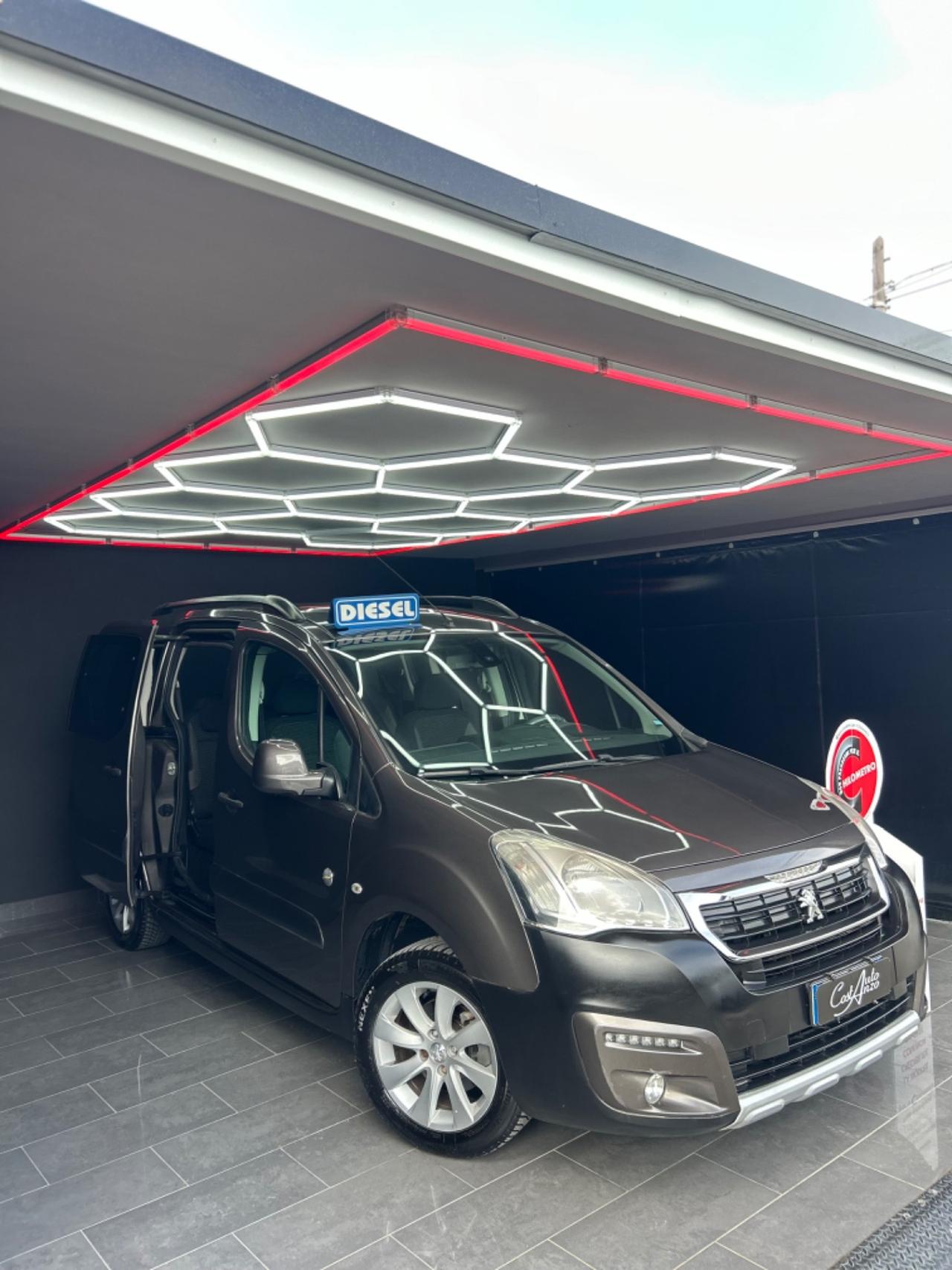 Peugeot Partner Tepee 1.6 BlueHDi 120cv Outdoor 2015