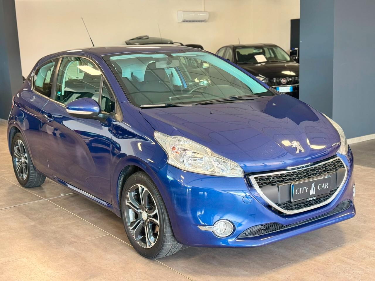 Peugeot 208 1.4 HDi 68 CV 3 porte Allure non e predisposta della cinghia a bagno d'olio