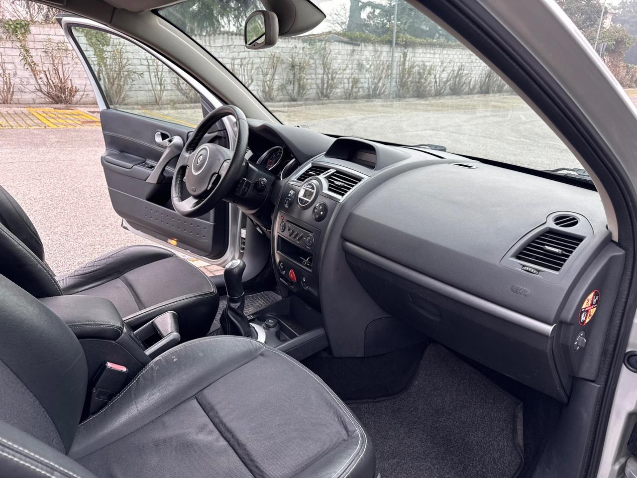 Renault Megane Mégane 1.6 16V 5 porte Serie Speciale Exception