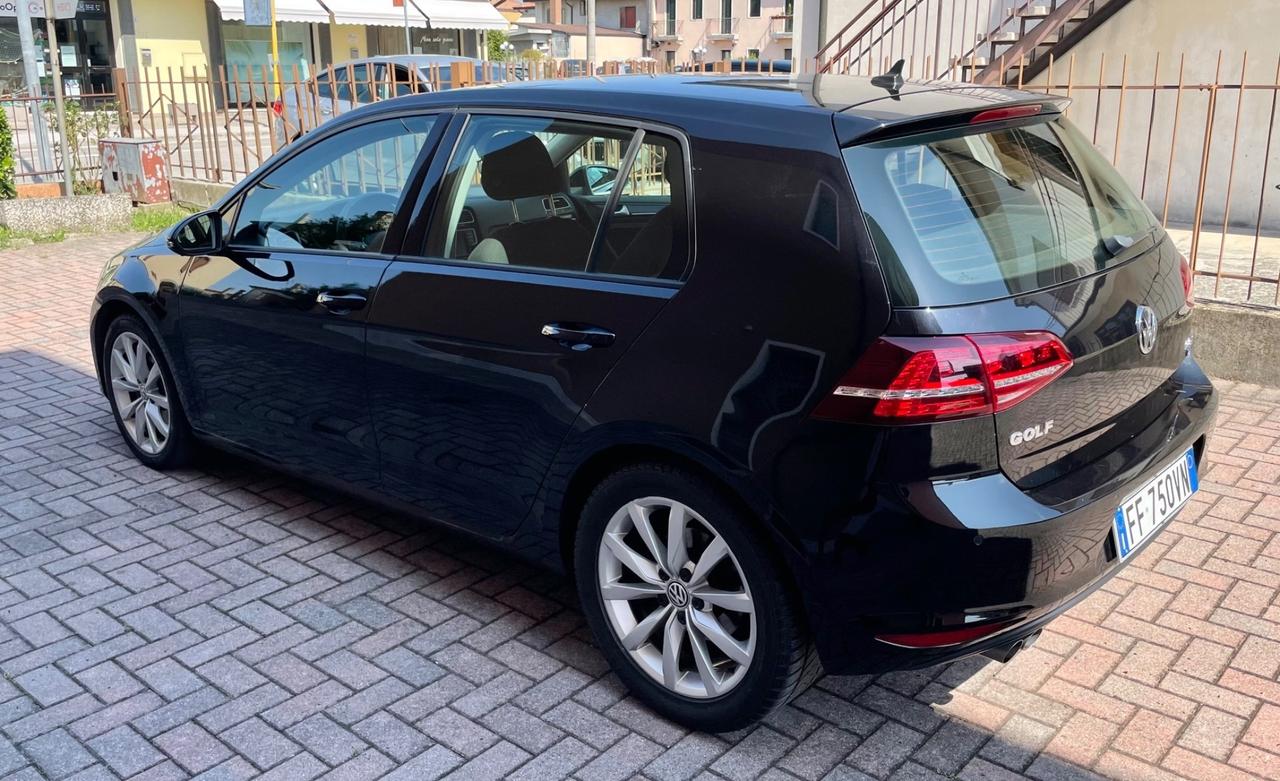 Volkswagen Golf 2.0 TDI DSG Perfetta