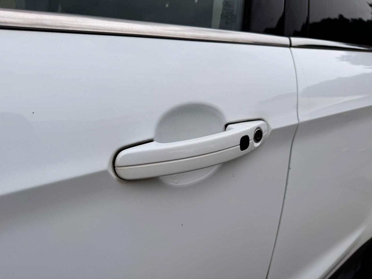 Ford Kuga 2.0 TDCI 163 CV 4WD Powershift Titanium