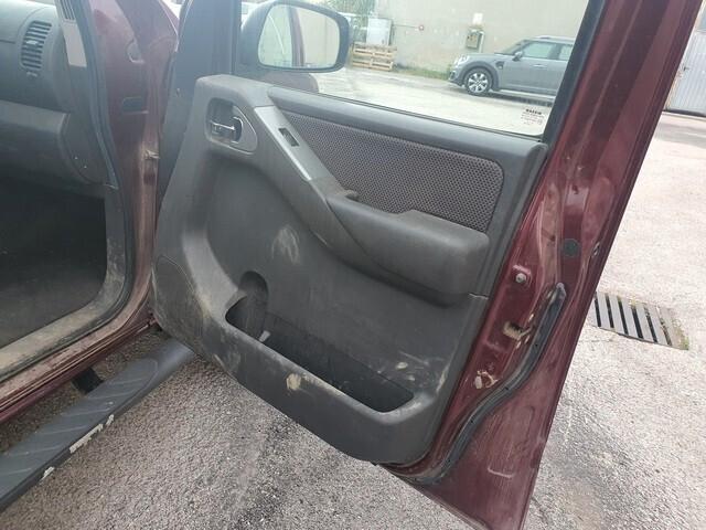 Nissan Navara (D40) 2.5 dCi 174CV 4WD Cab. Singola