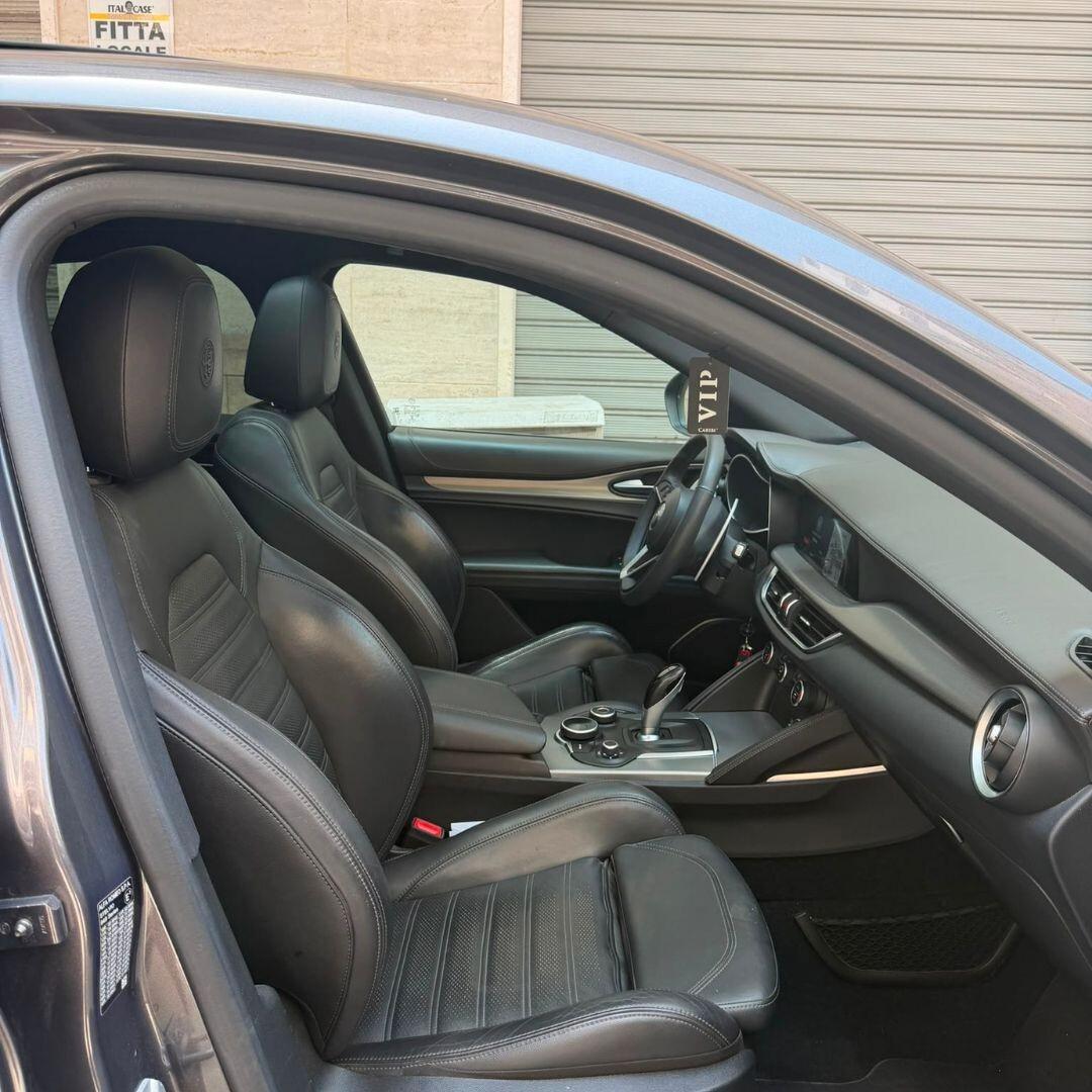 Alfa Romeo Stelvio 2.2 Turbodiesel Q4 - 210 CV