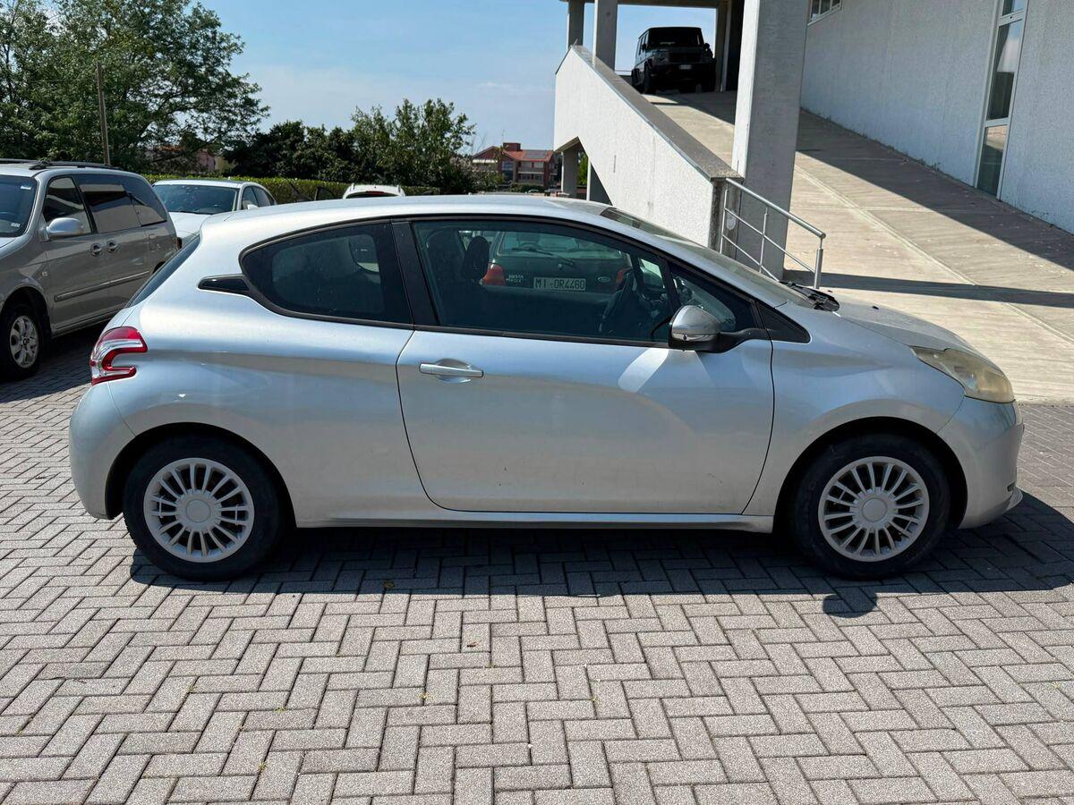 Peugeot 208 1.2 vti 12v Allure 3p