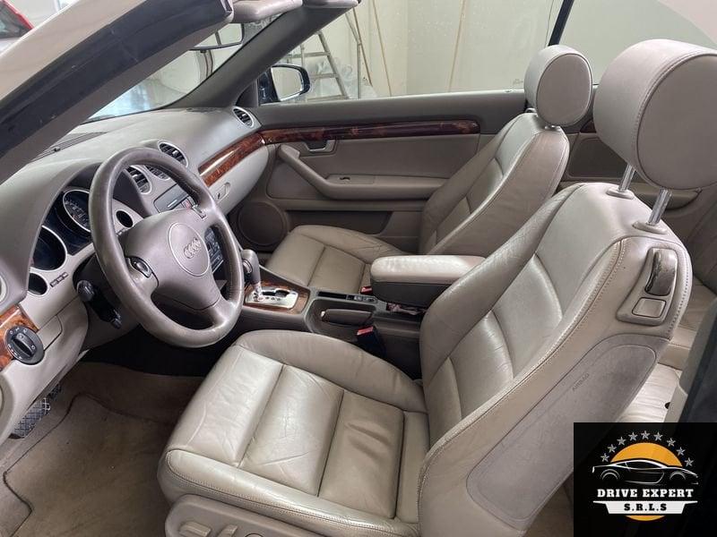 Audi A4 A4 3.0 Cabrio 3.0 V6 30V CAT