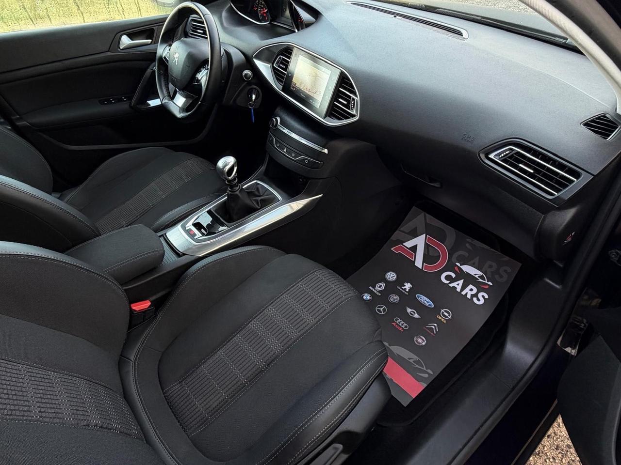 Peugeot 308 BlueHDi 130 S&S SW Allure