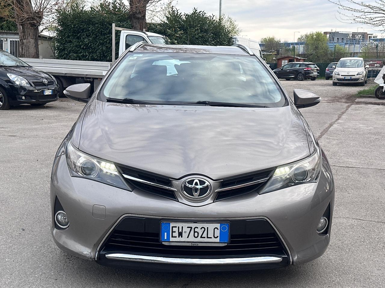 Toyota Auris Touring Sports 1.4 D-4D Lounge